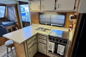 Summer Breeze 37ft Gibson Yacht For Sale