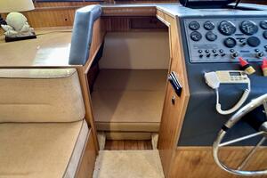Summer Breeze 37ft Gibson Yacht For Sale