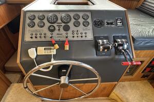 Summer Breeze 37ft Gibson Yacht For Sale