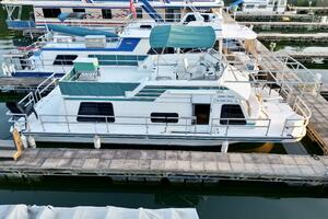 Summer Breeze 37ft Gibson Yacht For Sale