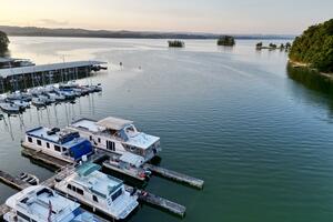 Summer Breeze 37ft Gibson Yacht For Sale