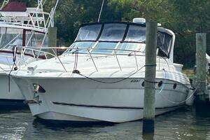 2001 Wellcraft 3700 Martinique thumbnail 4