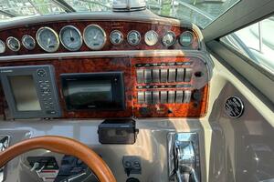37ft Wellcraft Yacht For Sale