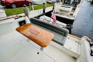 2022 Greenline 48 Diesel Flybridge with Hardtop thumbnail 5