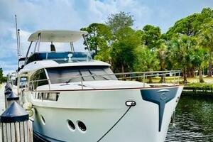 CAY DREAMER Worth Avenue Yachts