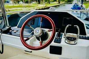 2022 Greenline 48 Diesel Flybridge with Hardtop thumbnail 24
