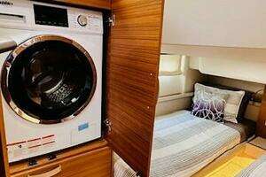 2022 Greenline 48 Diesel Flybridge with Hardtop thumbnail 15