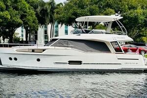 Cay Dreamer 48ft Greenline Yacht For Sale