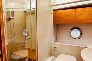 2022 Greenline 48 Diesel Flybridge with Hardtop thumbnail 13