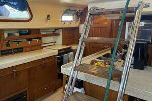 2005 Island Packet 445 thumbnail 14