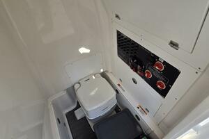 28ft Caymas Yacht For Sale