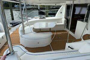 2012 Leopard 47 PC Owners' Version thumbnail 3