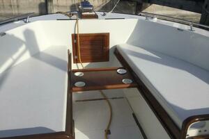Legend 28ft Custom Yacht For Sale