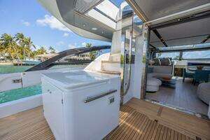 2023 Azimut S8 thumbnail 14