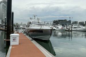 59FT (17.98M) AZIMUT