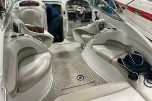 28ft Crownline Yacht For Sale