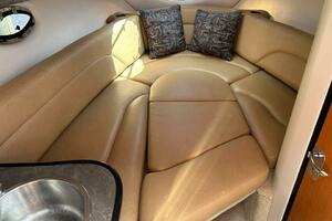 28ft Crownline Yacht For Sale
