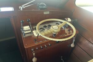 30ft Prowler Yacht For Sale