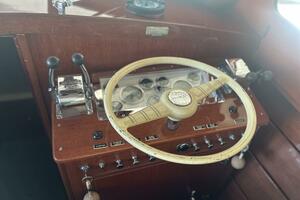30ft Prowler Yacht For Sale