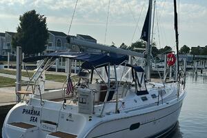 Pharma Sea 36ft Hunter Yacht For Sale