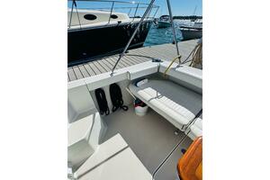 Chance 29ft Back Cove Yacht For Sale