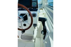 Chance 29ft Back Cove Yacht For Sale