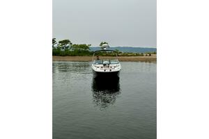 Special Delivery 27ft Four Winns Yacht For Sale