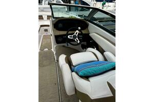 Special Delivery 27ft Four Winns Yacht For Sale