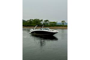 Special Delivery 27ft Four Winns Yacht For Sale