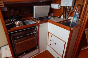 Sandpiper 30ft Nonsuch Yacht For Sale