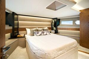 Horizon V68 Hull 12