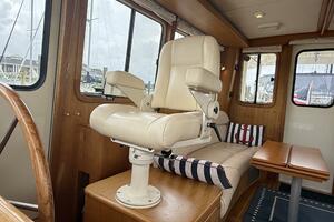 Helm Seat