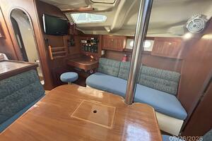 Red Sky 37ft Hunter Yacht For Sale