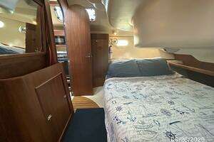 1998 Hunter 376 thumbnail 59
