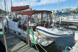 1998 Hunter 376 thumbnail 3