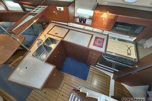 1998 Hunter 376 thumbnail 53