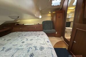Red Sky 37ft Hunter Yacht For Sale