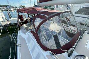 1998 Hunter 376 thumbnail 26
