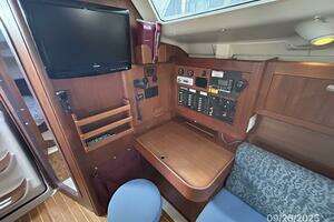 1998 Hunter 376 thumbnail 46