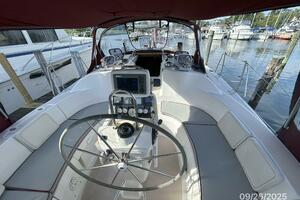 Red Sky 37ft Hunter Yacht For Sale