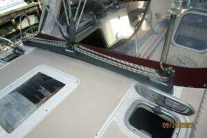 1998 Hunter 376 thumbnail 24