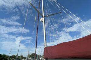 1998 Hunter 376 thumbnail 16