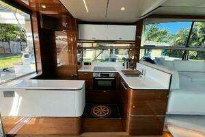 2019 Princess F62 thumbnail 6