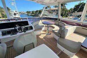 2019 Princess F62 thumbnail 31