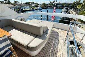 2019 Princess F62 thumbnail 36