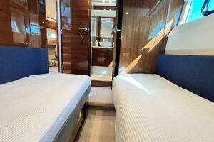 2019 Princess F62 thumbnail 28