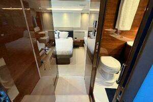 2019 Princess F62 thumbnail 19