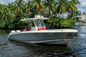 DARE TO DREAM S SIDECHICK 33ft Boston Whaler Yacht For Sale