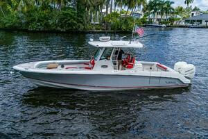 DARE TO DREAM S SIDECHICK 33ft Boston Whaler Yacht For Sale