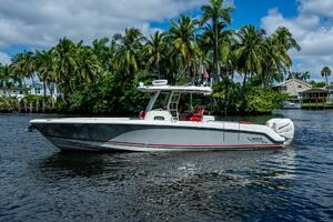 DARE TO DREAM S SIDECHICK 33ft Boston Whaler Yacht For Sale